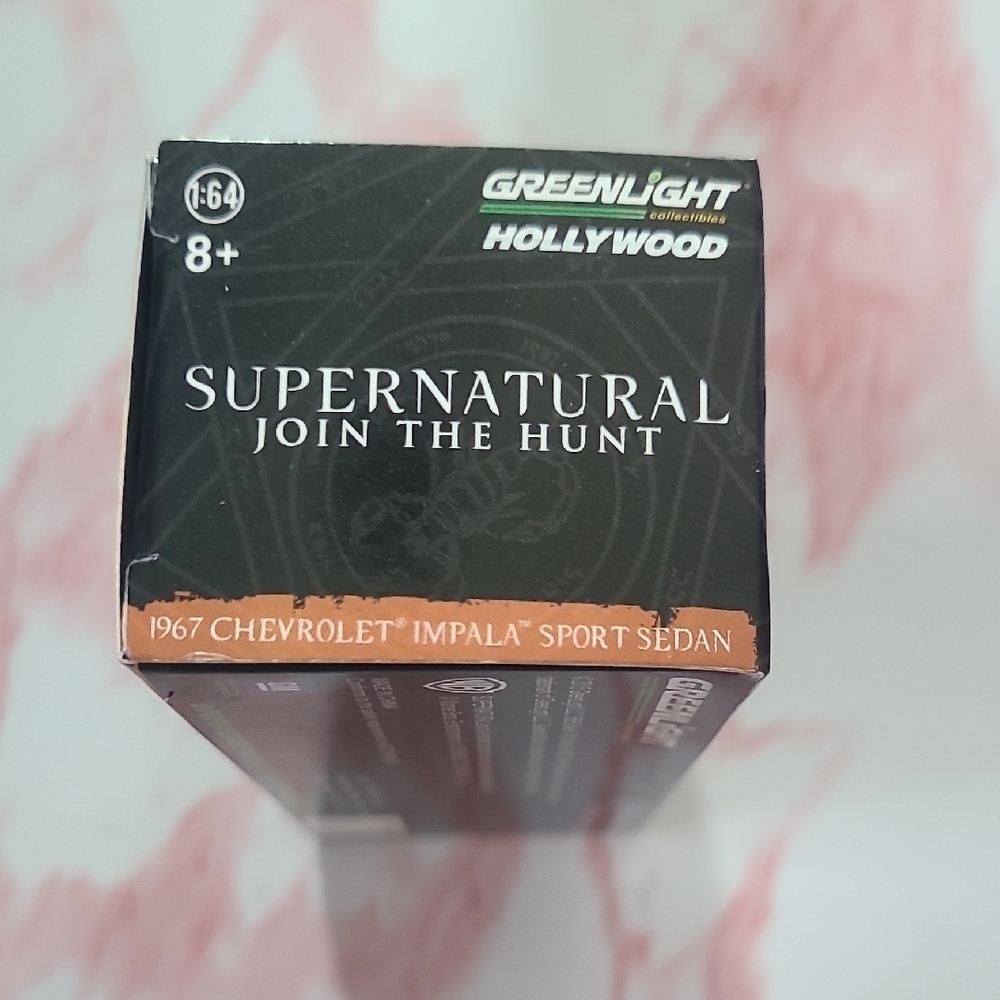 NIB Greenlight 1967 Chevrolet Impala Sport Sedan Die-Cast Model Loot Crate - Picture 7 of 8